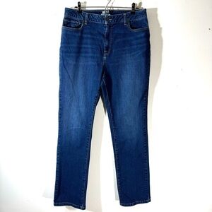 L L Bean Women’s Classic Fit straight leg jeans Sz 16 TALL